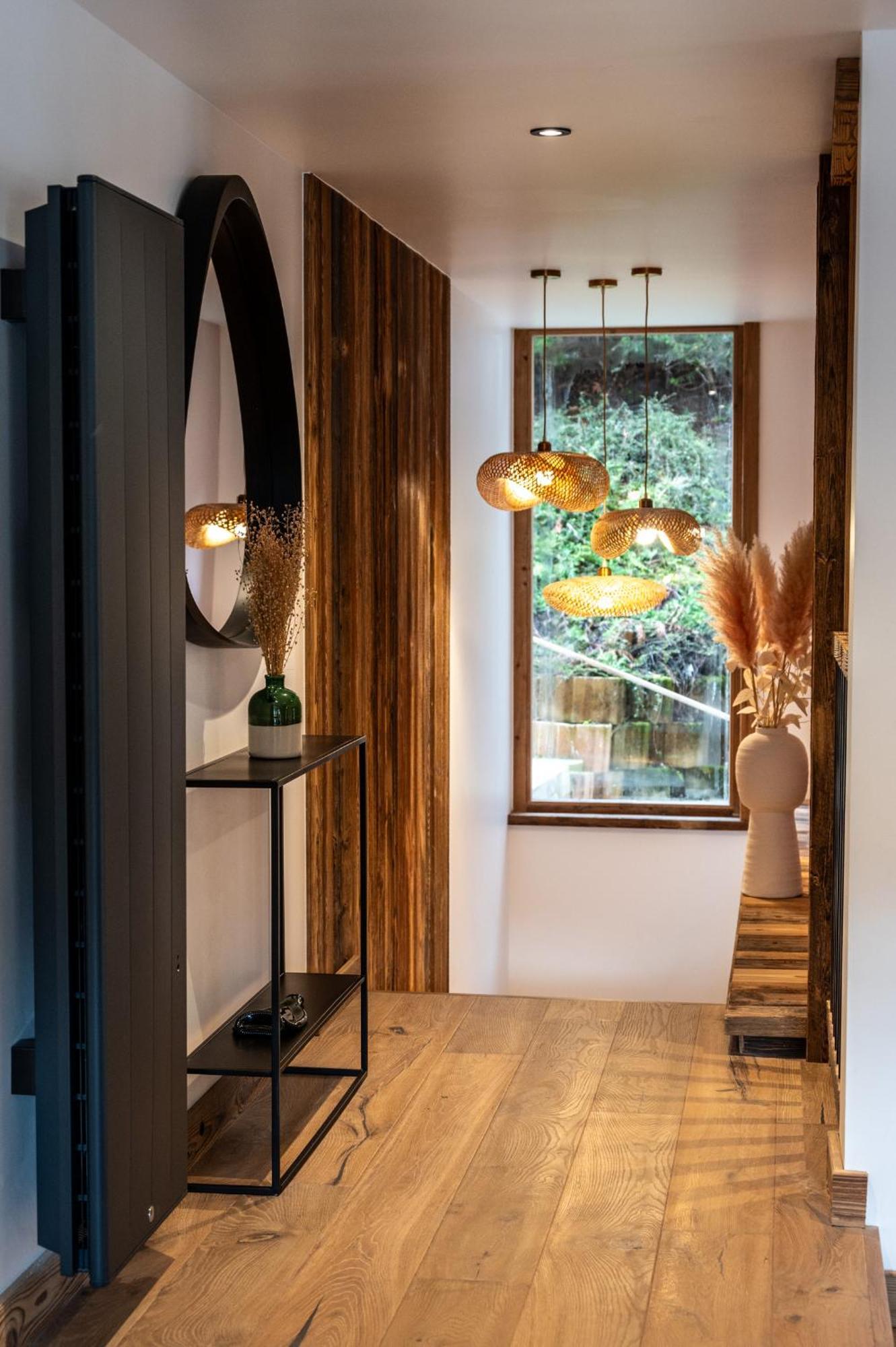 Ancolie Apartment